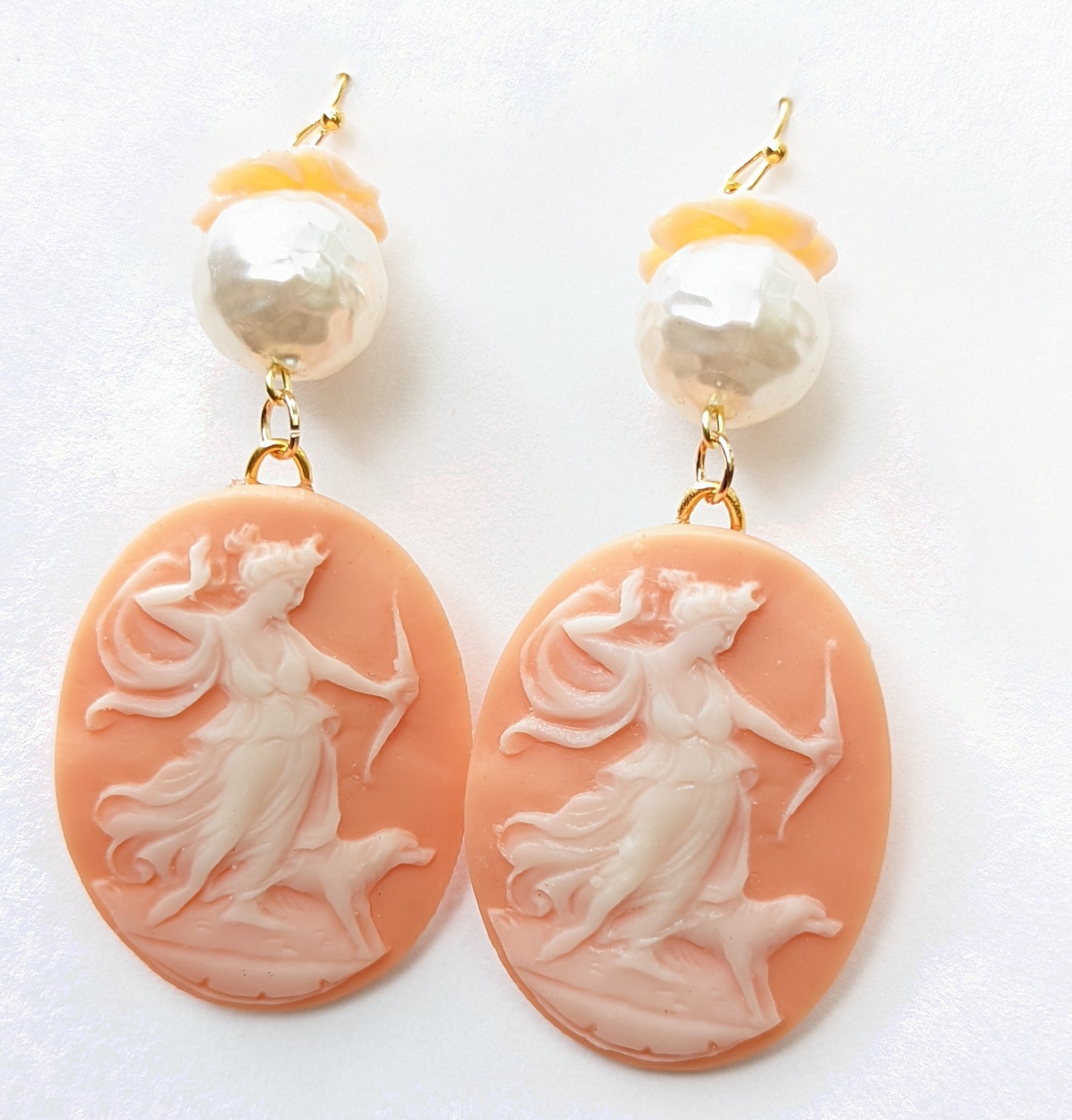 Beautiful Angel Soft Skin Cameos Vintage Pearls Earrings Vintage Pearl Sugar Gay Isber USA MADE