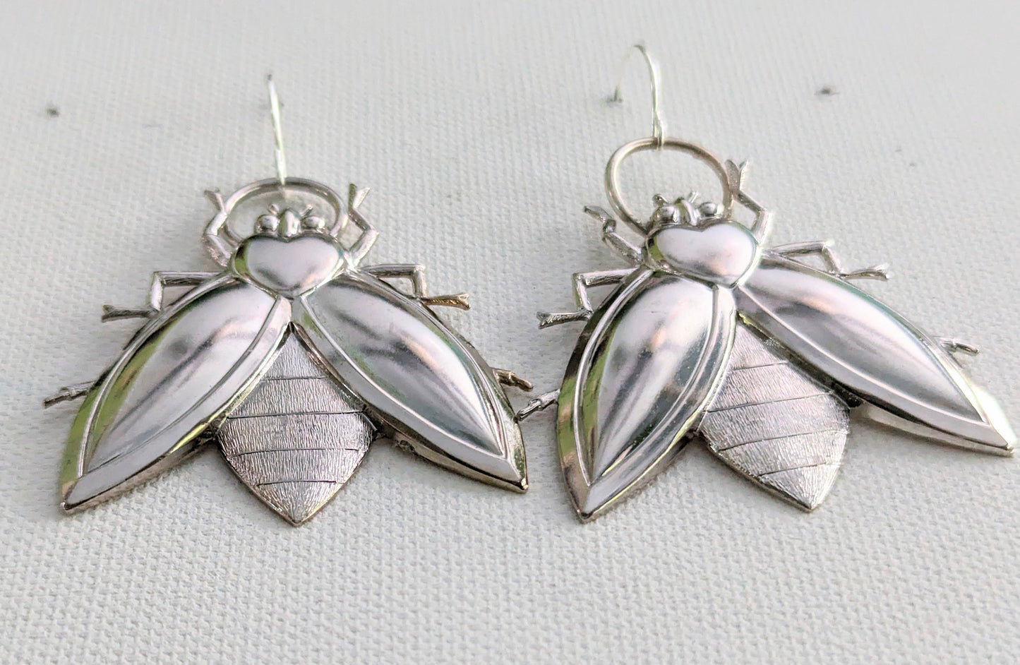 Big Bee Earrings USA 100% Gay Isber gift bag 24k Gold plate or Silver - Imitation Rhodium Unisex