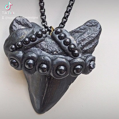 Real Megalodon Shark Tooth Fossil pendant Black Swarovski Pearls Unisex Statement Sugar Gay Isber 27 inch black chain