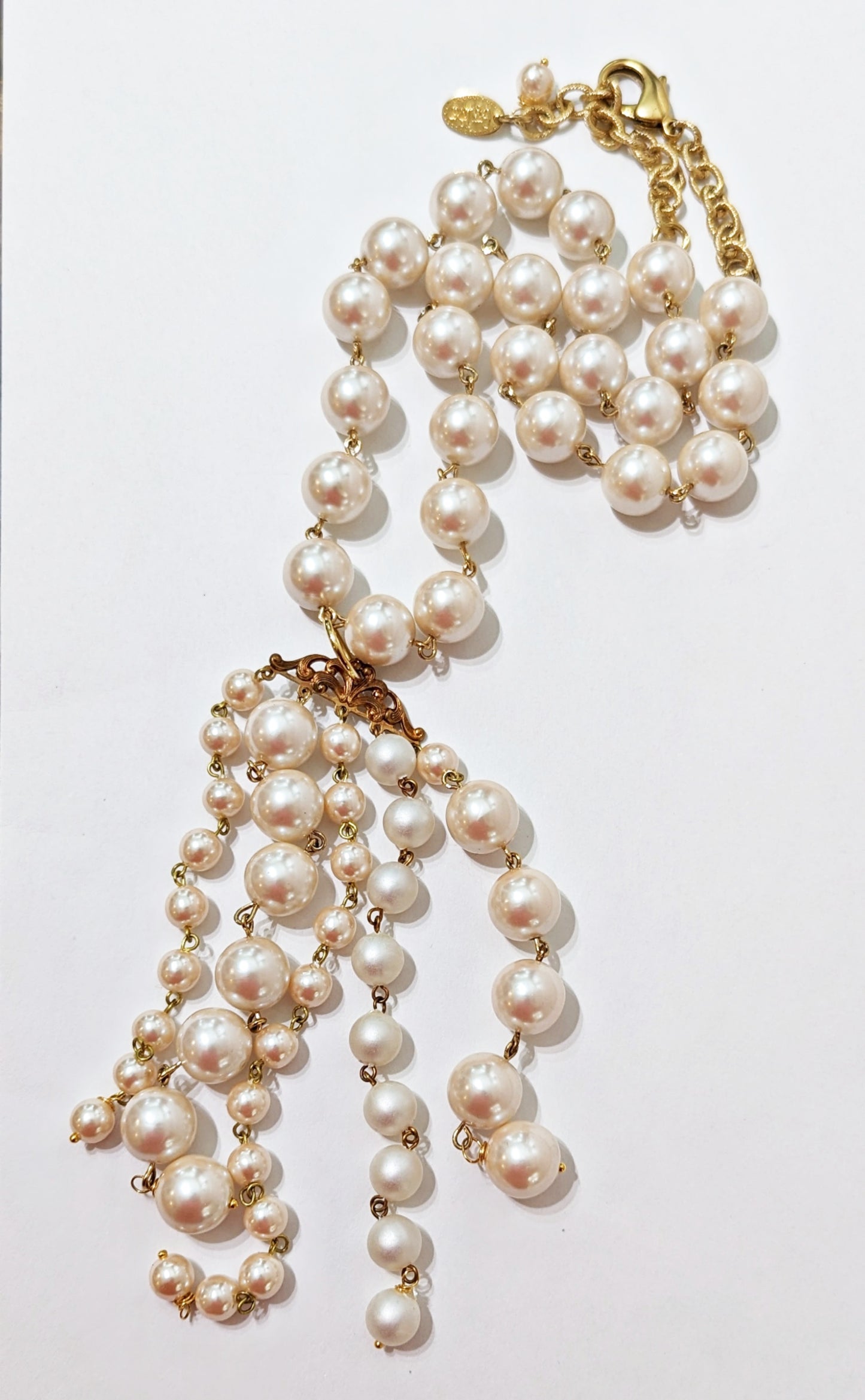 Vintage Japanese Pearls Necklace in shades of White Ceam Hand linked Gay Isber-Gay Isber Designs