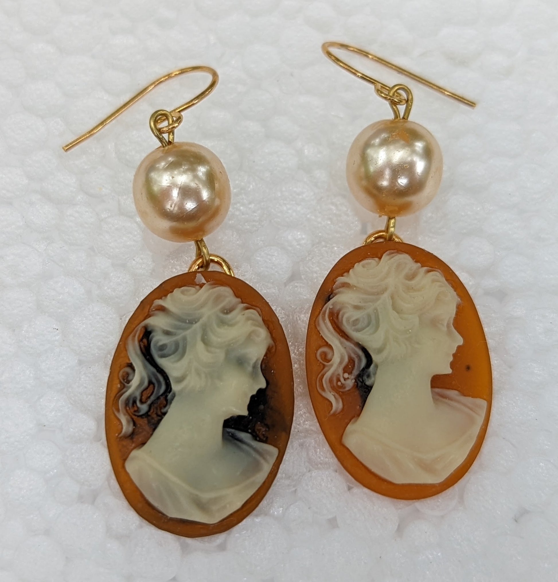 Blue or Brown Cameo Earrings Vintage Pearl Gay Isber gift bag new old stock-Gay Isber Designs