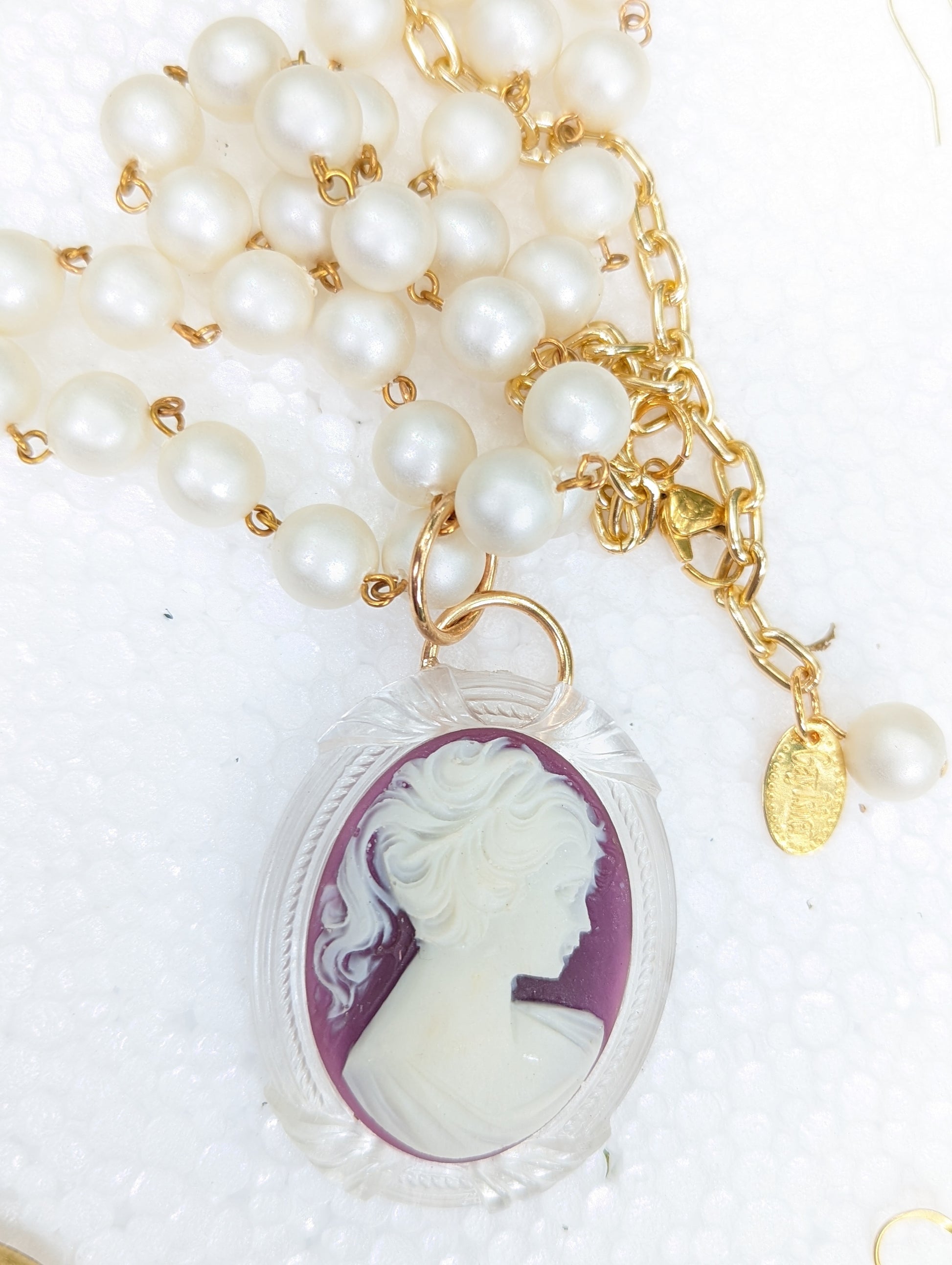 Purple Ponytail Cameo Necklace Handlinke Pearls Limited Vintage Gay Isber Sister Collection gift bag-Gay Isber Designs