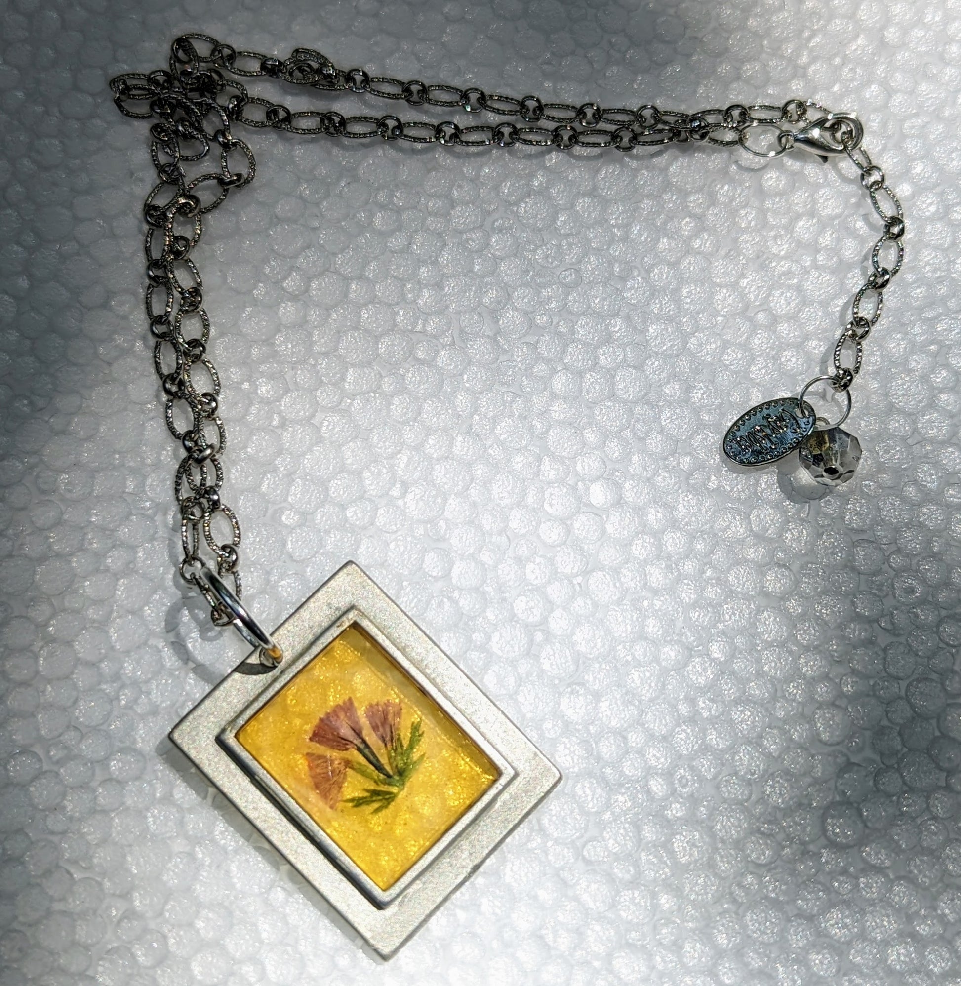 Frame Flower Resin Necklace Gay Isber Sister Collection New Old Stock So CUTE-Gay Isber Designs